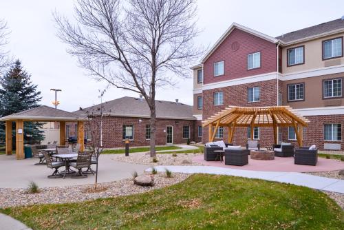 Staybridge Suites Sioux Falls At Empire Mall Hotel