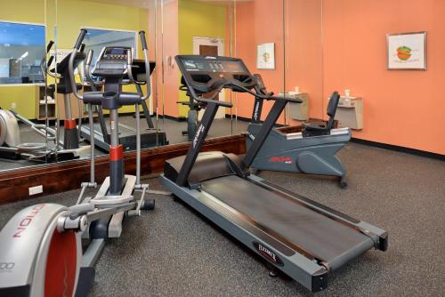 Holiday Inn Express Alburquerque N - Bernalillo By IHG - 피트니스 센터