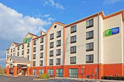 Holiday Inn Express Hotel & Suites Meadowlands Area, an IHG Hotel