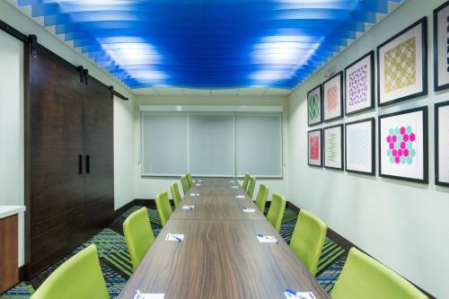 Holiday Inn Express & Suites Fleming Island By IHG - 회의실/연회장
