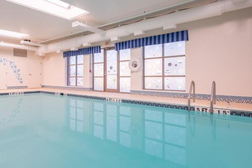 Holiday Inn Express Cambridge by IHG in Cambridge, USA