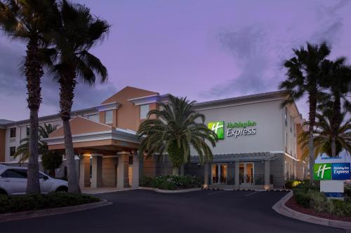 Holiday Inn Express Jacksonville Beach, an IHG Hotel