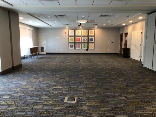 Holiday Inn Express Jacksonville Beach an IHG Hotel - image 4