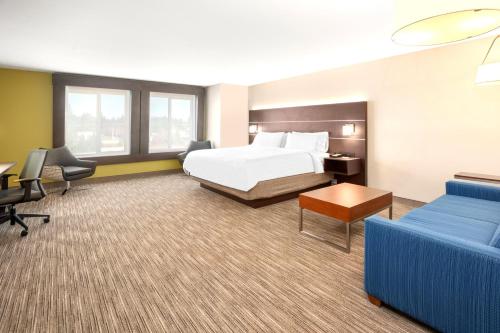 Holiday Inn Express Hotel & Suites Marysville, an IHG Hotel