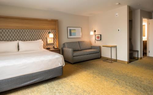 King Room image 1