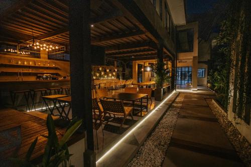 Rhythm & Rumble Hostel 2