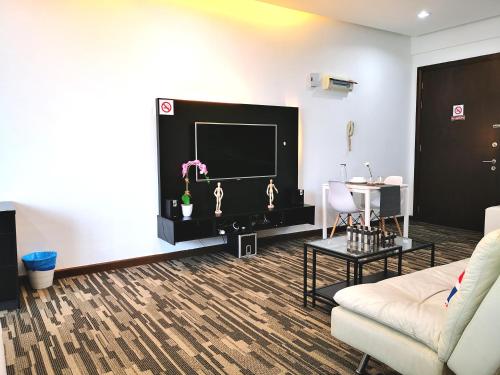 KLCC Inifinity Pool - The Regalia Residences & Suites by KL minsu, Kuala Lumpur (fotografie 10)