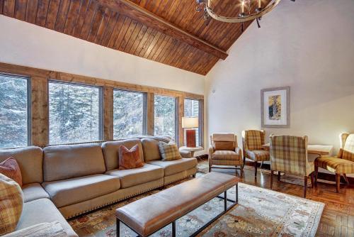Creekside Chateau Home - image 9
