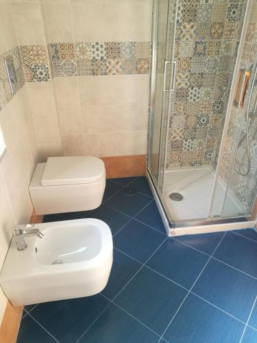 Antoniet Room Type - Twin Room with Private External Bathroom