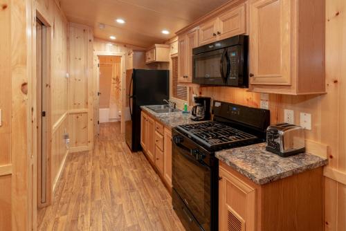 Driftwood RV Resort and Campground - image 9