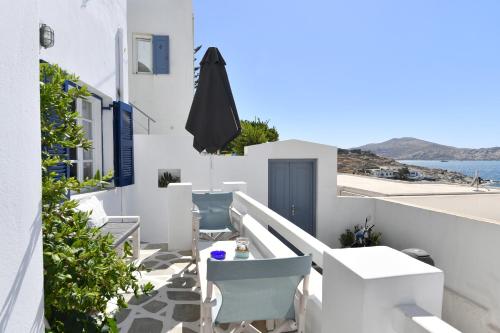  White Rooms Paros in Paros
