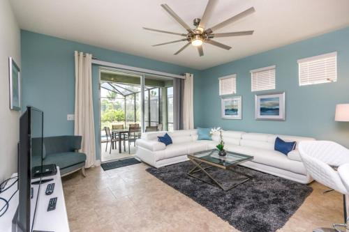 Spa Like Luxury in Solterra Resort villa - image 4