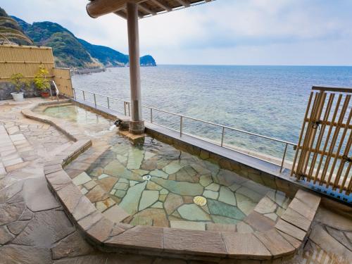 Termálfürdő, Wakayama Kada Hot Spring Kada Kaigetsu in Vakajama