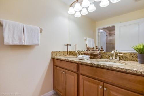 World Class - Storey Lake Villa - Sleeps 10 townhouse - image 6