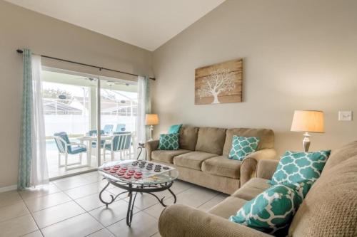 Amanda's Cozy Clear Creek Pool Home home - main image