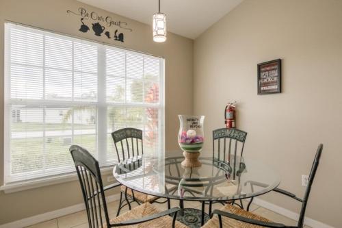 Amanda's Cozy Clear Creek Pool Home home - image 12