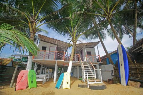 Ceylon Beach Home