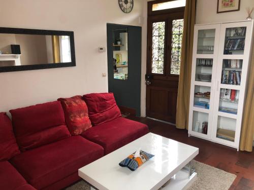 L'escale Arquaise, la maison au jardin fleuri à 5 min de dieppe 7 jours minimum (L'escale Arquaise, la maison au jardin fleuri a 5 min de dieppe 7 jours minimum) in 阿爾克拉巴泰勒