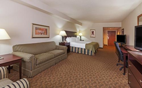 Holiday Inn Springdale-Fayetteville Area, an IHG Hotel