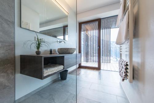 Mountain Residence Montana Room Type - One-Bedroom Apartment with Balcony or Terrace