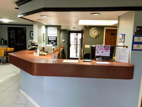Americas Best Value Inn Yukon in Yukon, USA