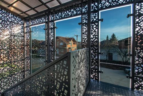 Viesnīcas āriene, Hazam Aparthotel in Husimovci
