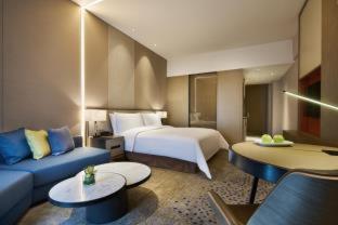 The QUBE Hotel Shanghai Hongqiao, Шанхай (фото 9)