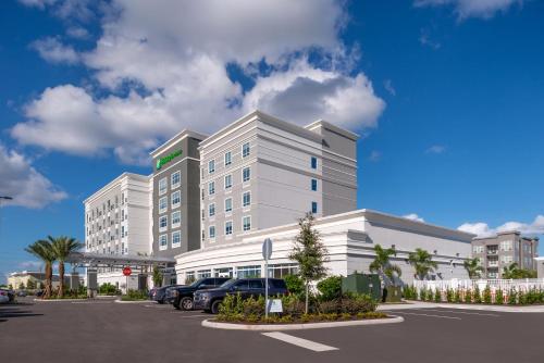 Holiday Inn & Suites Orlando International Drive South an IHG Hotel - image 9