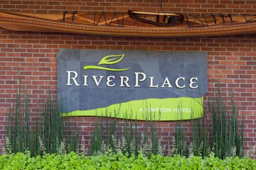 RiverPlace Hotel