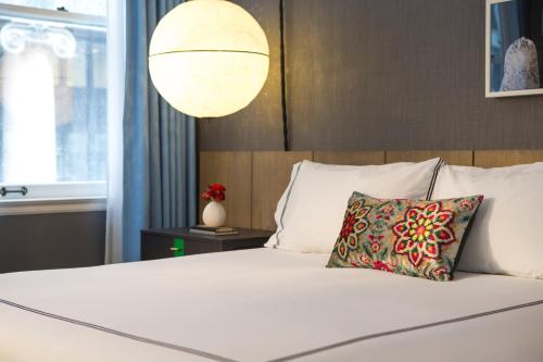 235063343 Kimpton Gray Hotel Chicago by IHG