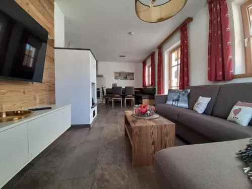 Alpin Residenz Panoramabahn Kitzbühel in Hollersbach im Pinzgau, Österreich