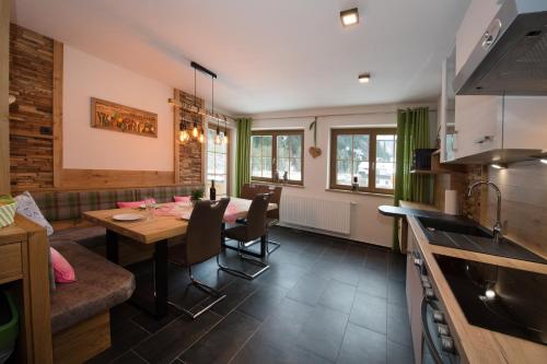 Konyha, Ferienhaus Neureiter in Viehhofen