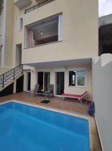 Private pool & Panorama View on Athens center Hill - image 4