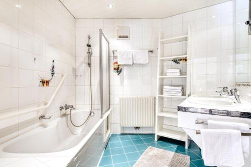 Haus Capricorn - Garten Appartement - Bergdorf Gargellen 1423m