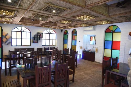 Panthashala Shantiniketan - 레스토랑