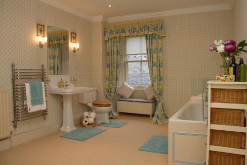 Abbotshaw House Farm B&B - image 8