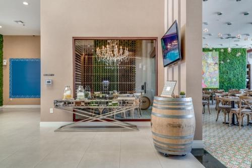 7662AMAZONAS townhouse