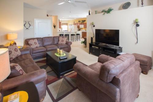Ken's West Haven Villa home - image 3