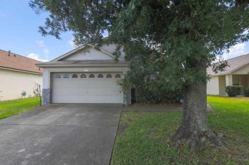 Maya's Charming Indian Creek Villa home - image 9