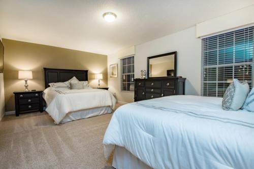 Vacation in Style - 9 Bdm in Champions Gate villa - image 4