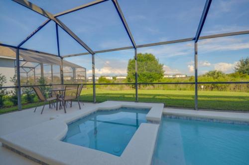 Modern Charm 4 Bdm Villa with Pool Spa Game villa - image 2