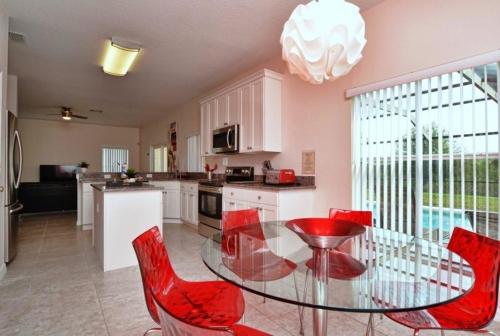 Modern Charm 4 Bdm Villa with Pool Spa Game villa - image 5