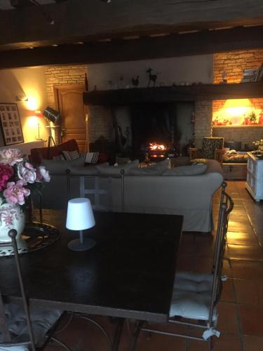 Annie chambres hôtes (Annie chambres hotes) in Cassagnabere-Tournas