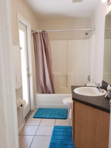 Camile's Sandy Ridge Villa home - image 4