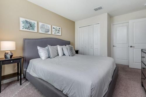 8940TITANIUM villa - image 9