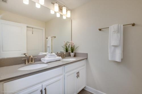 Family Fun at Champions Gate townhouse - image 8
