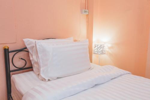 Gaiwandhanat Homestay, Бангкок (фото 11)