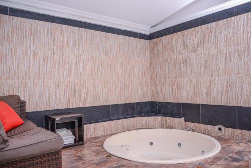 Apartment El Jeffe Medellin - image 2
