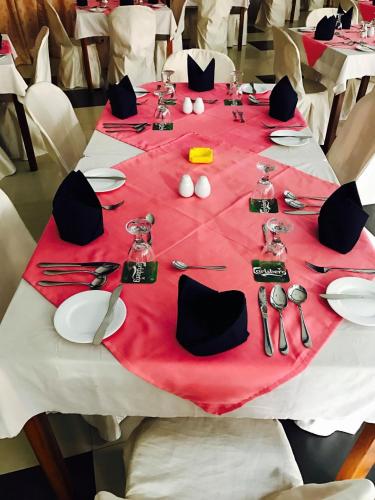Ēdiens un dzērieni, Grand Camellia Hotel in Ambalantota