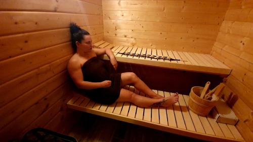 Roubenka Rozkoš (Roubenka Rozkos) in Provodov-Šonov
